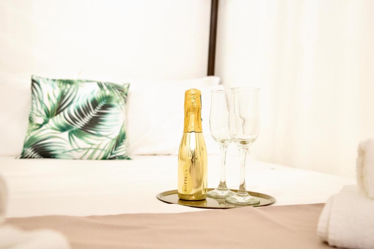 Jungle 13 - Room And Apartments Napoli Ngoại thất bức ảnh
